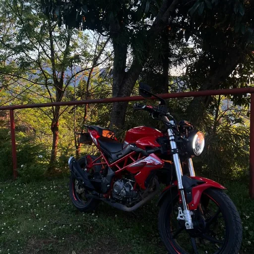 Benelli 150TNT 2021 мотоцикл