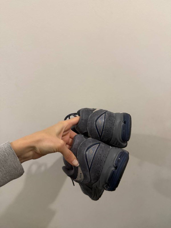 кроссовки New Balance 42 размер 3