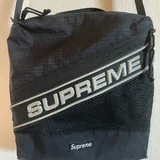 Supreme FW23 3D Logo Shoulder Bag Black 3