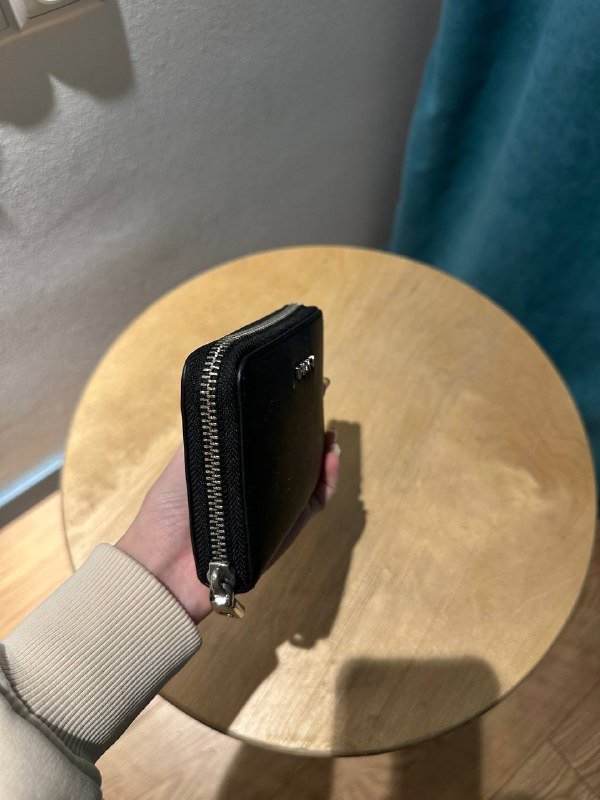 Кожаный кошелек DKNY 3