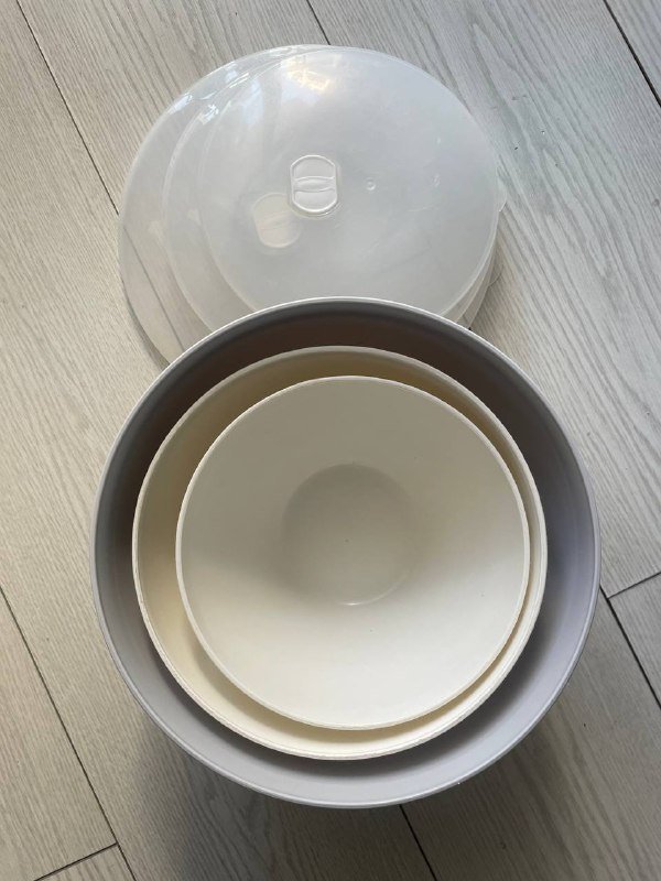 Большие контейнеры с крышками