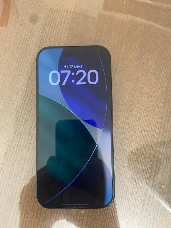 iPhone 16 Pro 256GB, iPhone 13 Pro Max 128GB 1