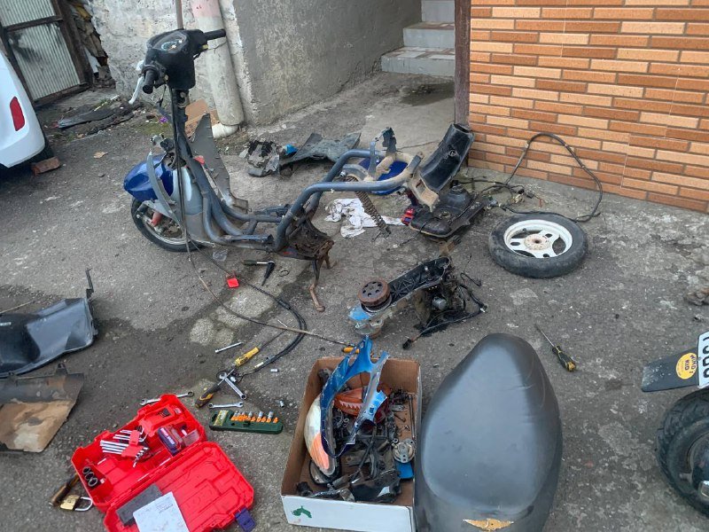 раму и повязанные детали мотоцикла целиком 4