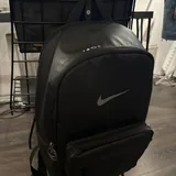 Рюкзак Nike, мужские брюки Nike 2