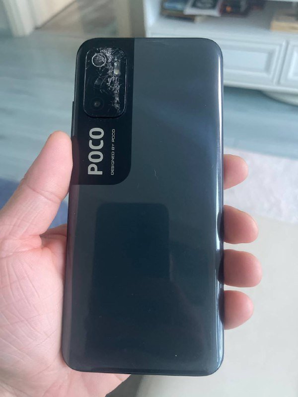 Телефон POCO 2