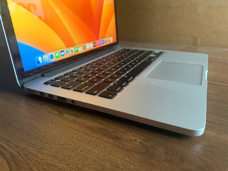 MacBook Pro 2015 13,3 i5 16GB 256GB SSD 2