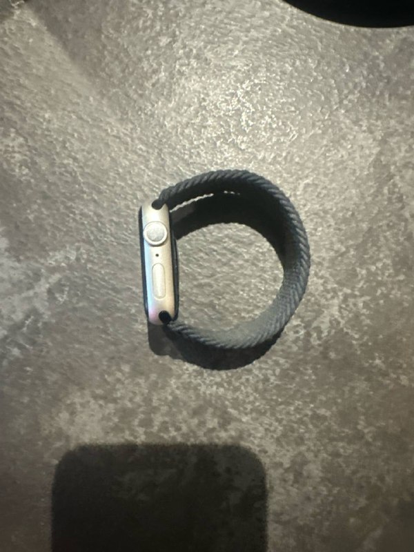 AirPods Pro 1, Apple Watch 7 41mm, accessories 4