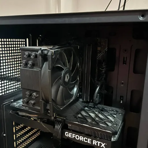 Процессор Intel i5 12400f, материнская плата MS-H610M, два монитора