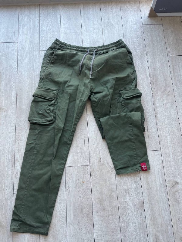 Лонг Carhartt, Рубашка Carhartt, Топ Dickies, Анорак Oakley, Бомбер Carhartt, Курточка Stussy, Курточка Carhartt, Джоггеры Alpha Industries, Футболка Carhartt 8