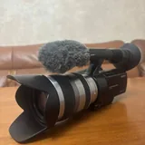 Видеокамера Sony VG20 с объективом Sony 18-200 1