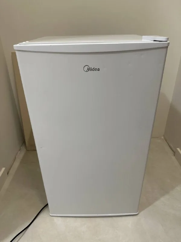 Midea refrigerator 1