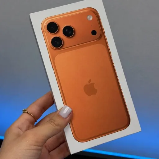 Apple iPhone 17 Pro 256ГБ SIM ESIM Оранжевый Cosmic Orange