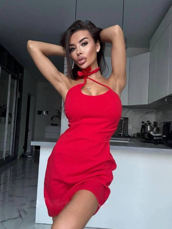 красное платье размер М