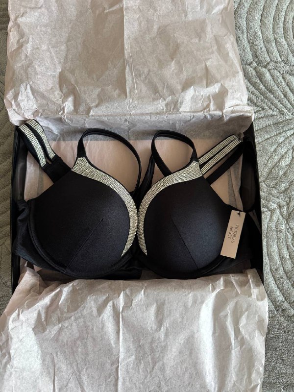 Купальник Victoria’s Secret размер верх 34В, низ S