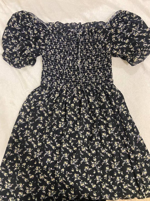 черное атласное платье, платье в цветочек, топики, рубашки, шапки, спортивный топик, теплый топик, ушки зайки 2