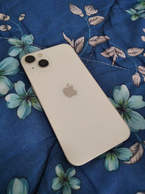 iPhone 13 128gb белый с чехлом 3