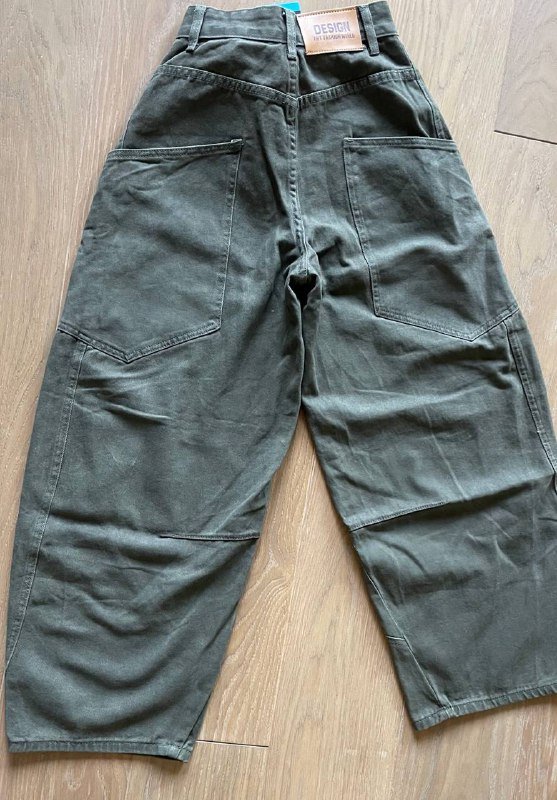 Джинсы новые xs укороченные 3