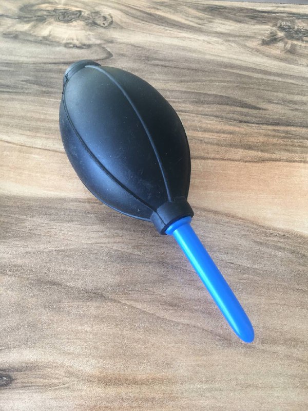помпа для продувки камеры, переходник usb-mini usb, биты для шуруповерта, аудио вход для macbook, кабель от наушников, пульт от smart tv