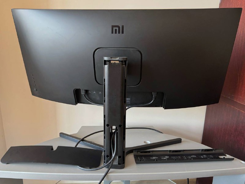 Монитор Xiaomi Mi Curved Gaming Monitor 34” 1