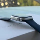 iPhone 16 Pro Max 256GB, Apple Watch Series 9 45mm 4