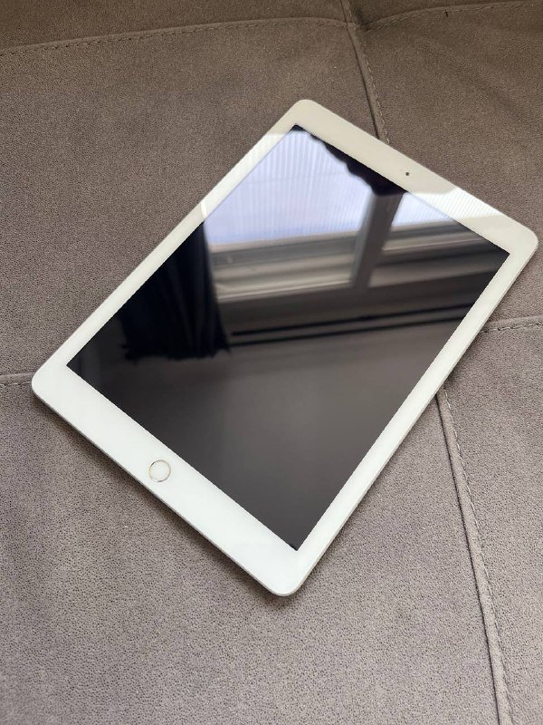 iPad 5 поколения A1822 WiFi 128 ГБ
