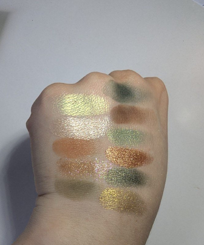 Палетка теней Divage Royal Garden 7