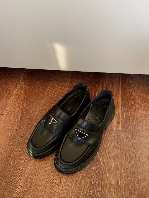 Кожаные лоферы немецкого производства 38 размер