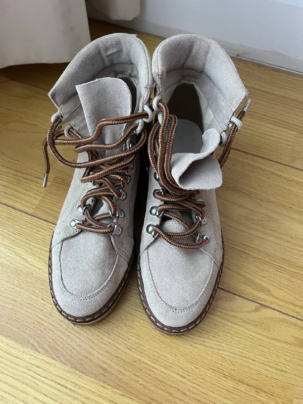 Светло-бежевые ботинки Mango из натуральной замши, размер 37