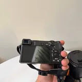 Sony A6400 с двумя объективами и аксессуарами 2
