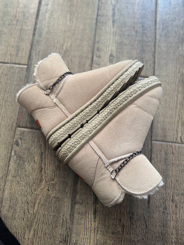 Уги женские размер 38-39 новые 4