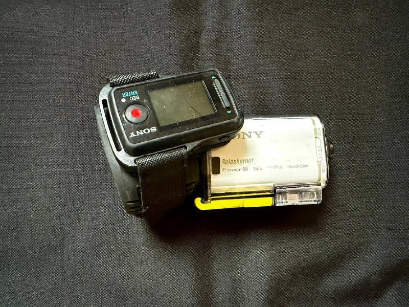 Экшн-камера Sony с пультом 3