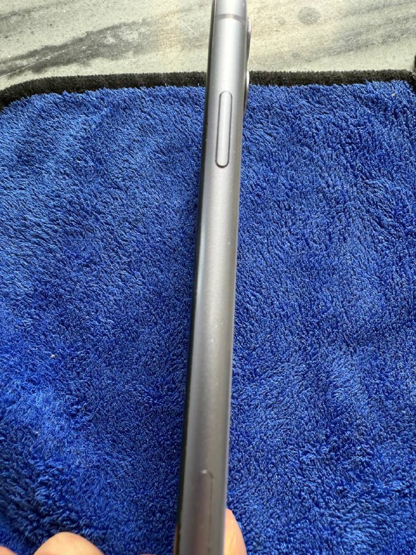 iPhone 11 64GB 3