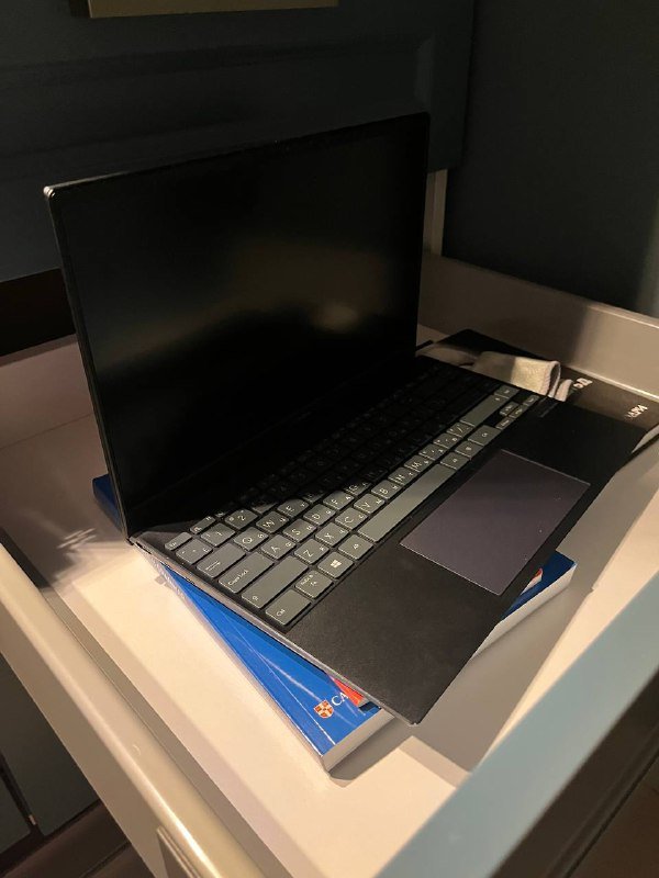 Ноутбук ASUS ZenBook 14 i5 1035G1 8GB 256GB SSD 2