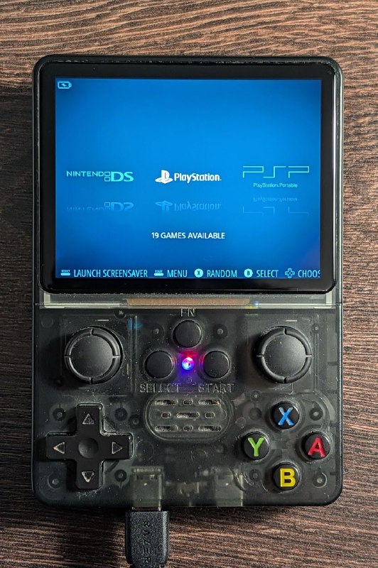 Портативная игровая консоль r35s для эмуляции ретро игр 2