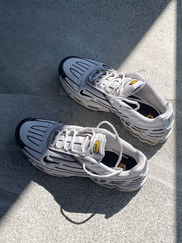 Кроссовки Nike Air Max Plus III