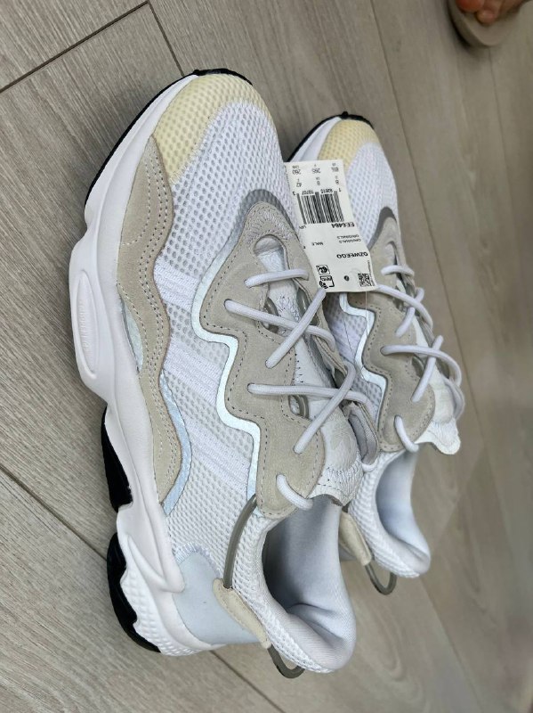 Adidas Ozweego Cloud White, Adidas Ozelia Sand, Adidas Ozelia Savanna 3