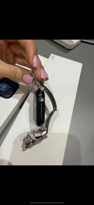 Apple Watch 9 45 mm black, ремешки