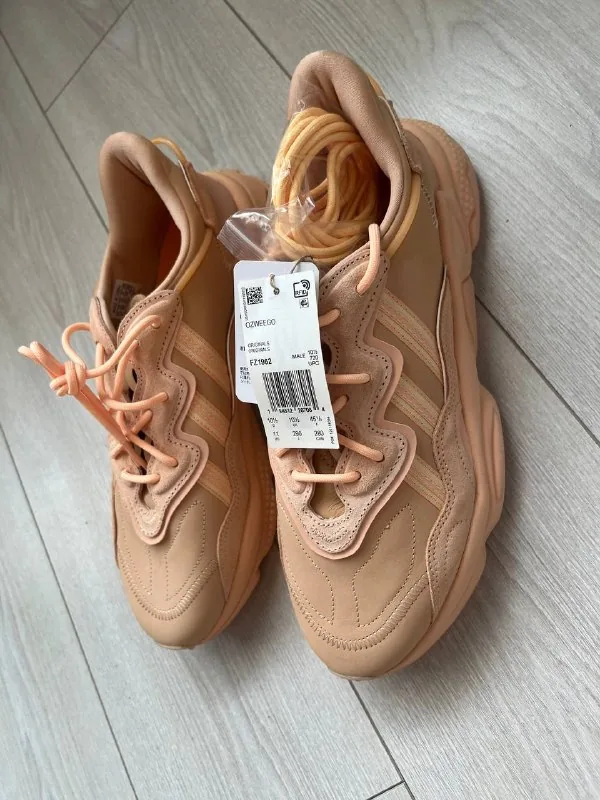 Adidas Ozweego Glow Orange, Calvin Klein 4