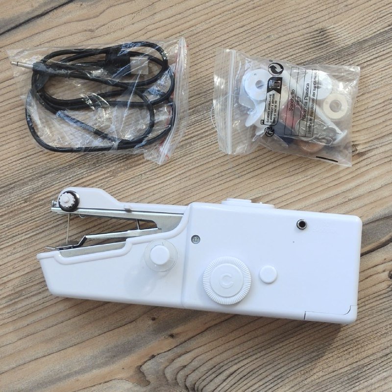 Ручная швейная машинка