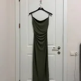 Оливковое макси платье 1