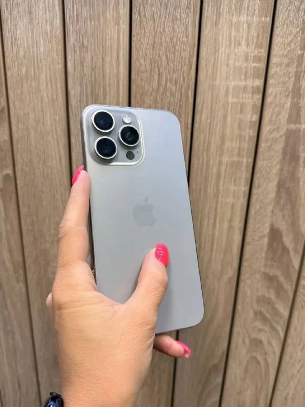 iPhone 15 Pro Max 256 ГБ 1