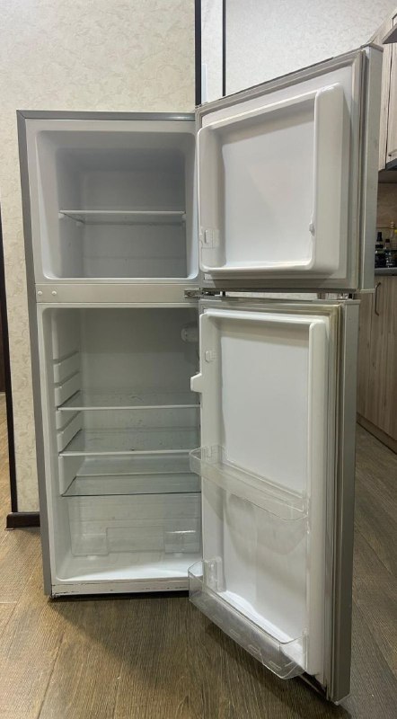 Холодильник Hyundai б/у 3 года 4