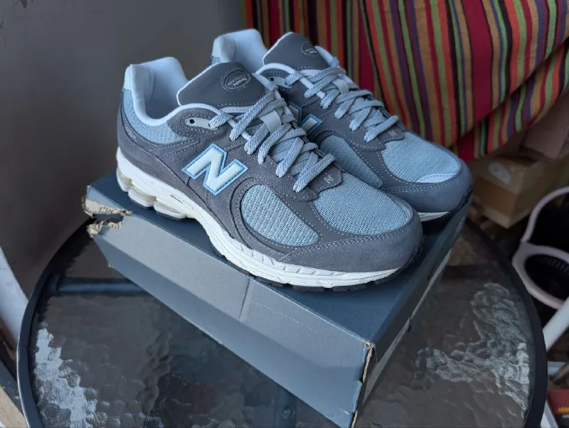 Кроссовки New Balance 2002 1