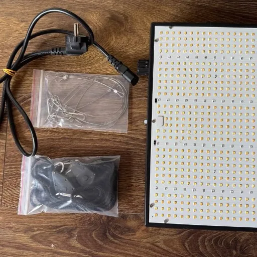 Фитолампы Quantum Board UPD200W и Gerylove SP1000