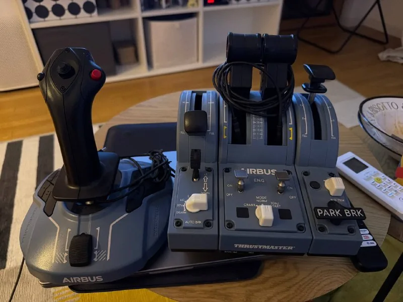 Thrustmaster Airbus Captain Pack 1
