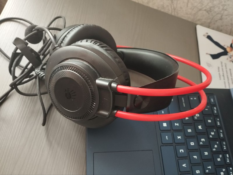Redmi Note 12, JBL headphones, Givenchy glasses, glasses, keyboard, PC headset, Defense gel 7