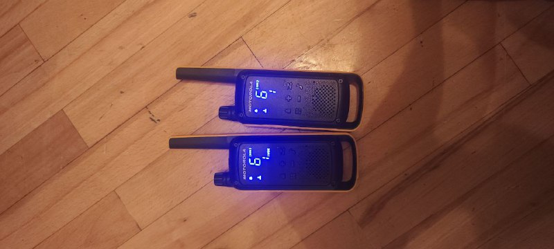Клавишный MIDI контроллер Alesis V25 MKII, Рации Motorola Talkabout T82, Гитара DaVinchi 2