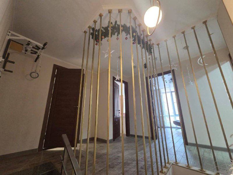 4-комнатная квартира с 3 спальнями на Агмашенебели 8