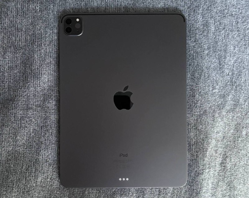 iPad Pro 11" М1 128 ГБ Wi-Fi, Apple Pencil, чехол 1