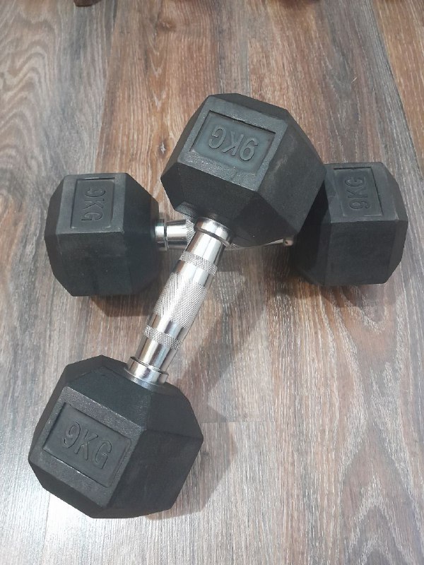 Гантели 9 кг, 0.5 кг